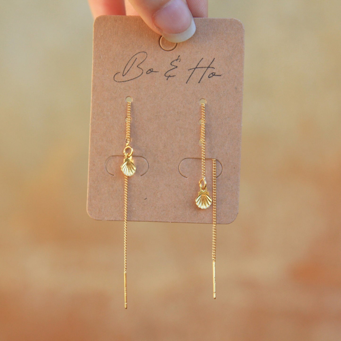 Minimalist Shell Threader Earrings / Delicate Tiny Sea Shell Dangly Earrings