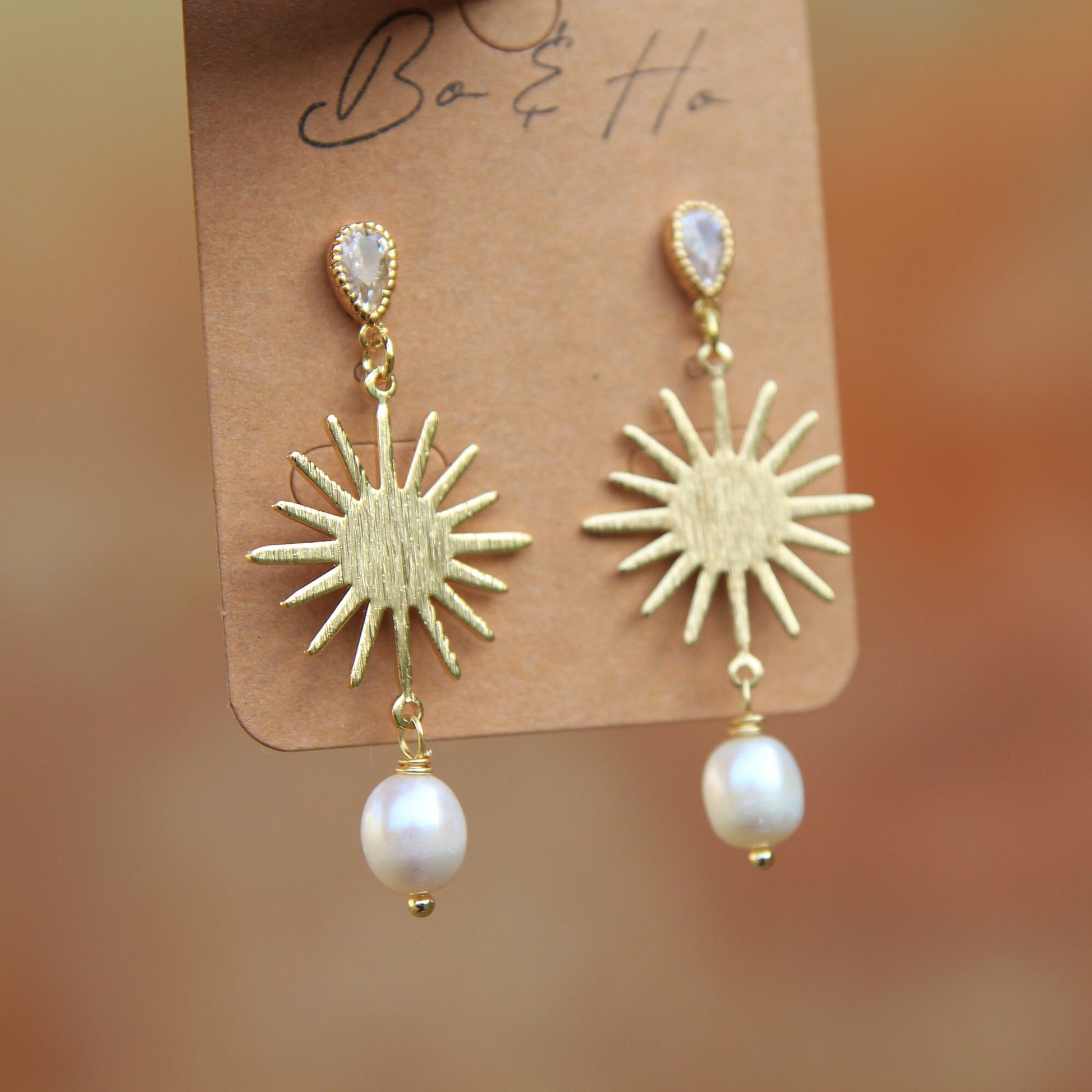 Genuine White Pearl Cubic Zirconia Stud Sun Earrings